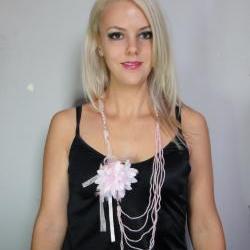 1920s pink necklace and brooch combo